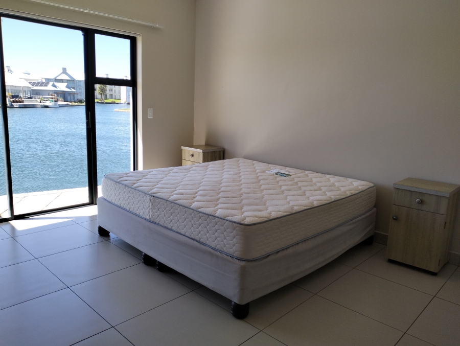 To Let 3 Bedroom Property for Rent in Marina Martinique Eastern Cape
